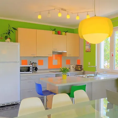 Family-friendly With Swimming Pool - 24352 Apartmán *