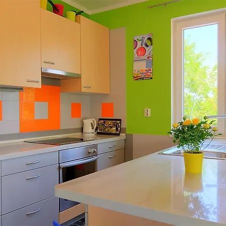 Family-friendly With Swimming Pool - 24352 Pula