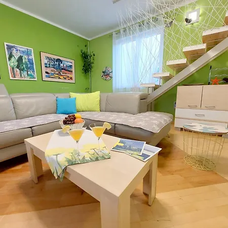 Family-friendly With Swimming Pool - 24352 풀라