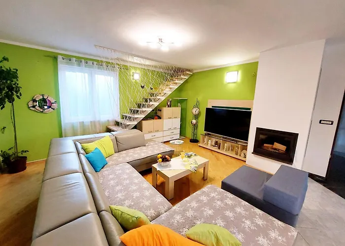 Family-friendly With Swimming Pool - 24352 Apartment *